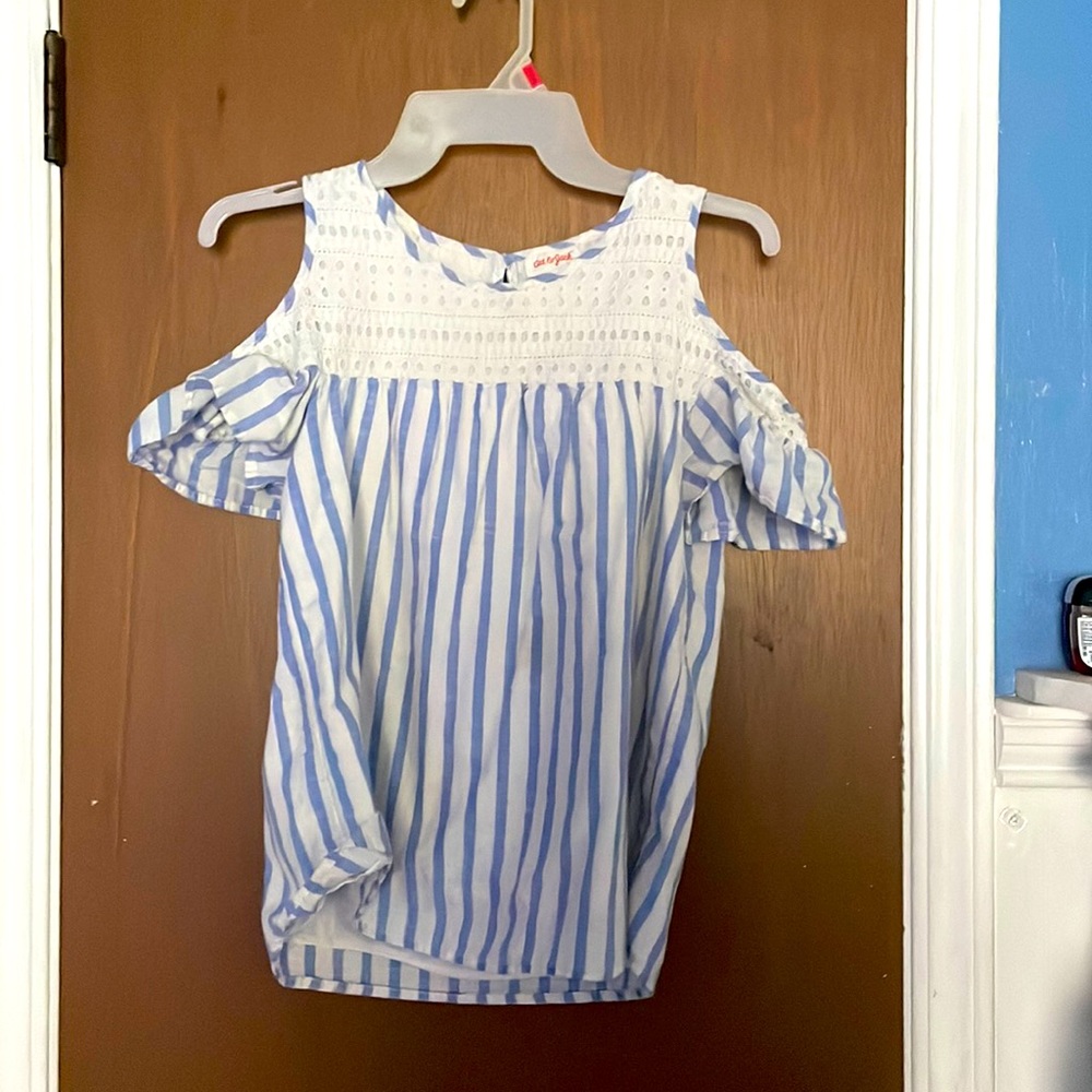 Cat & Jack striped of the shoulder shirt